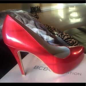 Gorgeous Ruby red BCBG pumps